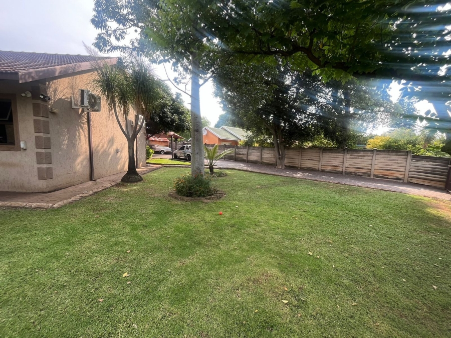 3 Bedroom Property for Sale in Protea Park North West